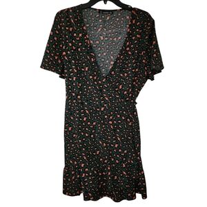 UGuest Short Sleeve Animal Print Dress Size Medium